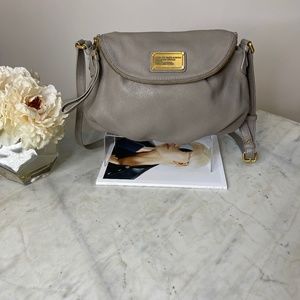 Marc by Marc Jacobs  - "Classic Q Natasha Crossbody"   
Leather bag